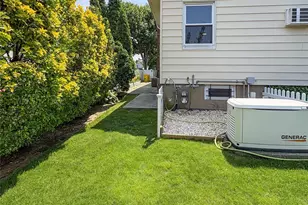 94 Massapequa Ave, Massapequa, NY 11758 - Photo 37