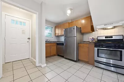 82-75 Langdale Street #103A, Floral Park, NY 11040 - Photo 3