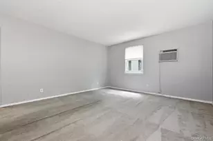 82-75 Langdale St, New Hyde Park, NY 11040 - Photo 9