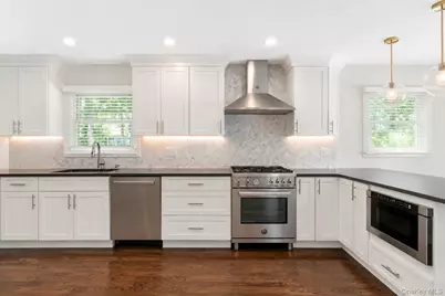 79 Oakside Road, Smithtown, NY 11787 - Photo 29