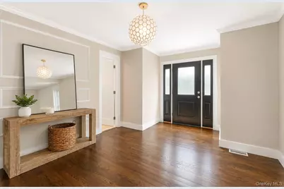 79 Oakside Road, Smithtown, NY 11787 - Photo 17
