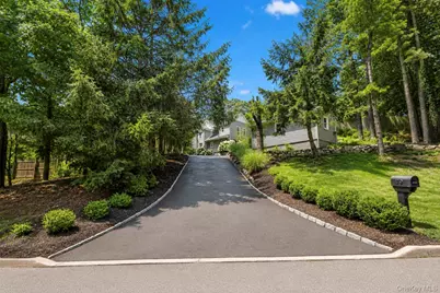 79 Oakside Road, Smithtown, NY 11787 - Photo 5