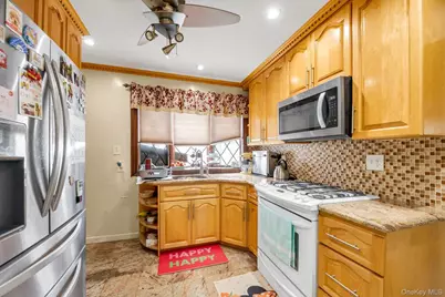 90-34 190th Street, Hollis, NY 11423 - Photo 7