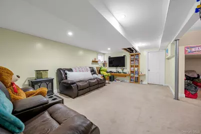90-34 190th Street, Hollis, NY 11423 - Photo 17