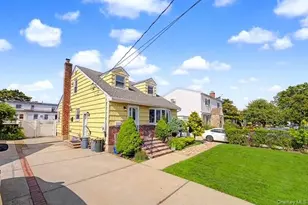 2503 Third Ave, East Meadow, NY 11554 - Photo 31