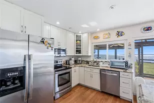 62 Grandview Dr, Shirley, NY 11967 - Photo 9