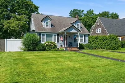 277 Howell Avenue, Riverhead, NY 11901 - Photo 1