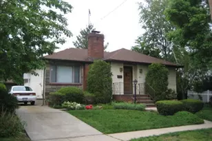 505 Leonard Blvd, New Hyde Park, NY 11040 - Photo 1