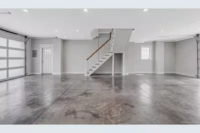 10 Raeburn Court, Babylon, NY 11702 - Photo 39