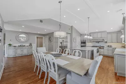 10 Raeburn Court, Babylon, NY 11702 - Photo 21