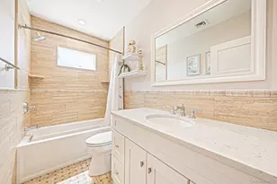 10 Raeburn Ct, Babylon, NY 11702 - Photo 33