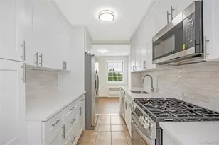 87-10 149th Ave, Howard Beach, NY 11414 - Photo 13