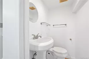 87-14 169th St, Jamaica, NY 11432 - Photo 35