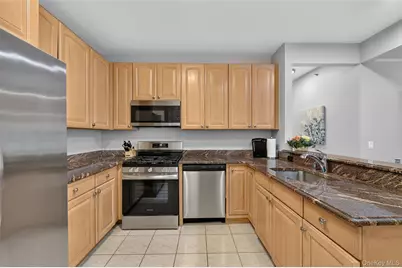 24 N De Baun Avenue #305, Suffern, NY 10901 - Photo 5