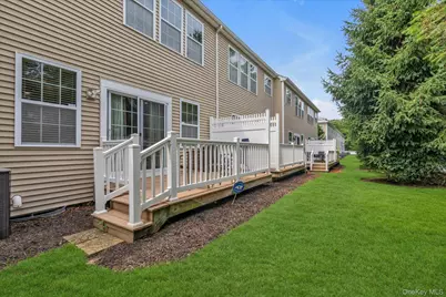 96 Paget Lane, Massapequa, NY 11758 - Photo 17