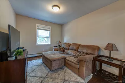 252 Oxhead Road, Centereach, NY 11720 - Photo 9
