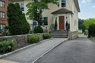 43 Davis Ave, White Plains, NY 10605 - Photo 3