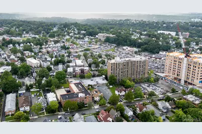 43 Davis Avenue, White Plains, NY 10605 - Photo 31