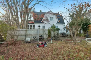 83 Elm Rd E, Mastic Beach, NY 11951 - Photo 19