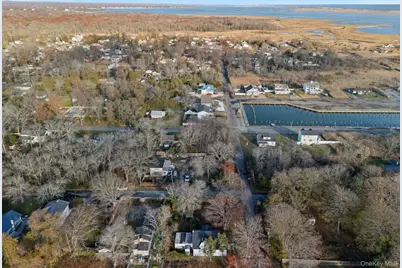 83 Elm Road E, Mastic Beach, NY 11951 - Photo 31