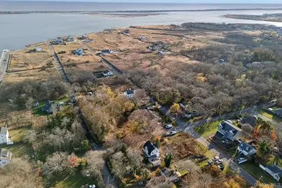 83 Elm Road E, Mastic Beach, NY 11951 - Photo 27