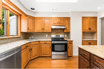 51 Longworth Avenue, Dix Hills, NY 11746 - Photo 13
