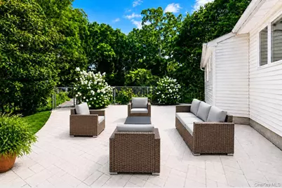 51 Longworth Avenue, Dix Hills, NY 11746 - Photo 27