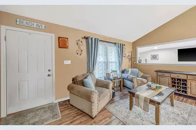 61 W End Avenue, Shirley, NY 11967 - Photo 7