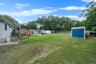 61 West End Ave, Shirley, NY 11967 - Photo 21
