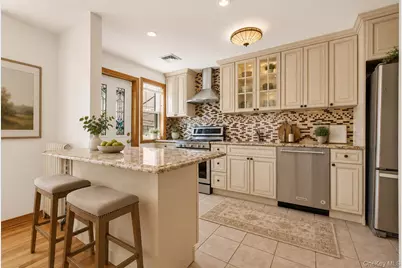 3039 36th Street, Astoria, NY 11103 - Photo 5
