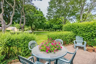 302 Bentley Ct W, Saint James, NY 11780 - Photo 7