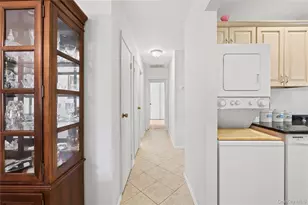 302 Bentley Ct W, Saint James, NY 11780 - Photo 15