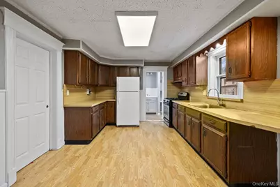 38 Cosgrove Avenue, West Haverstraw, NY 10993 - Photo 13