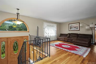 17 Scotsdale Road, Carmel, NY 10512 - Photo 3