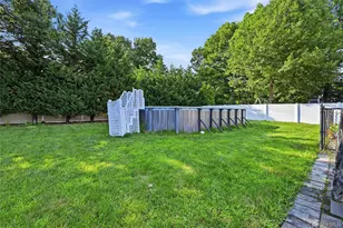 57 Marc Dr, Ridge, NY 11961 - Photo 23