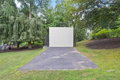 129 Beacon Hill Drive #F15, Dobbs Ferry, NY 10522 - Photo 23