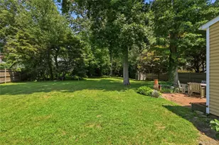 10 Valleywood Dr, Huntington Station, NY 11746 - Photo 35