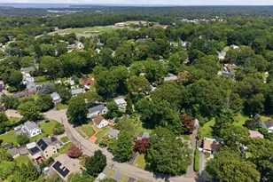 10 Valleywood Dr, Huntington Station, NY 11746 - Photo 37