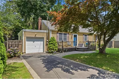 10 Valleywood Drive, Huntington Station, NY 11746 - Photo 1