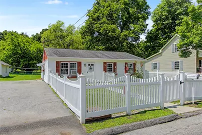 38 Seely Street, Walden, NY 12586 - Photo 3