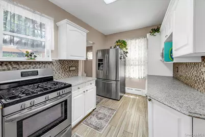 322 Logan Avenue, Bronx, NY 10465 - Photo 11