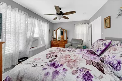 322 Logan Avenue, Bronx, NY 10465 - Photo 19