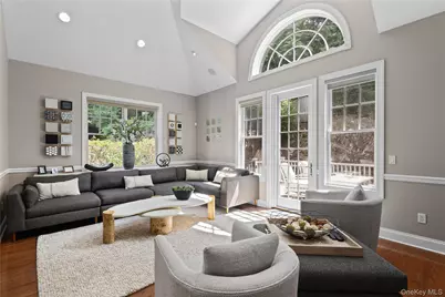 8 Gerber Court, Mount Kisco, NY 10549 - Photo 9