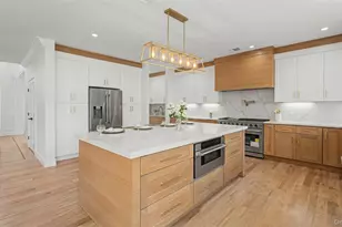 1025 Mirabelle Ave, Westbury, NY 11590 - Photo 11