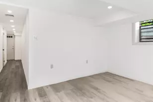 1066 E 219th St, Bronx, NY 10469 - Photo 23