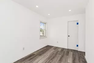 1066 E 219th St, Bronx, NY 10469 - Photo 19