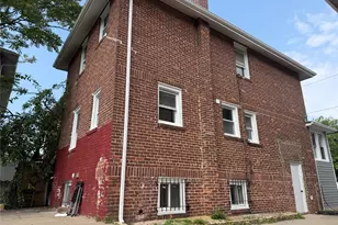 24-31 Deerfield Rd, Far Rockaway, NY 11691 - Photo 3