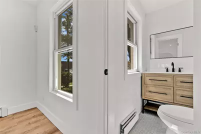 42 Satterie Avenue, Valley Stream, NY 11580 - Photo 15