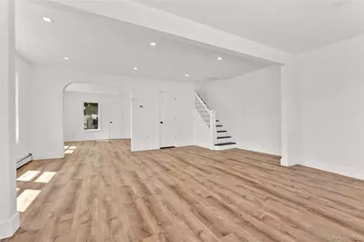 42 Satterie Avenue, Valley Stream, NY 11580 - Photo 5