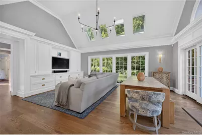 2 Lands End Road, Locust Valley, NY 11560 - Photo 17